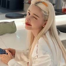 Tanvi Deshpande avatar